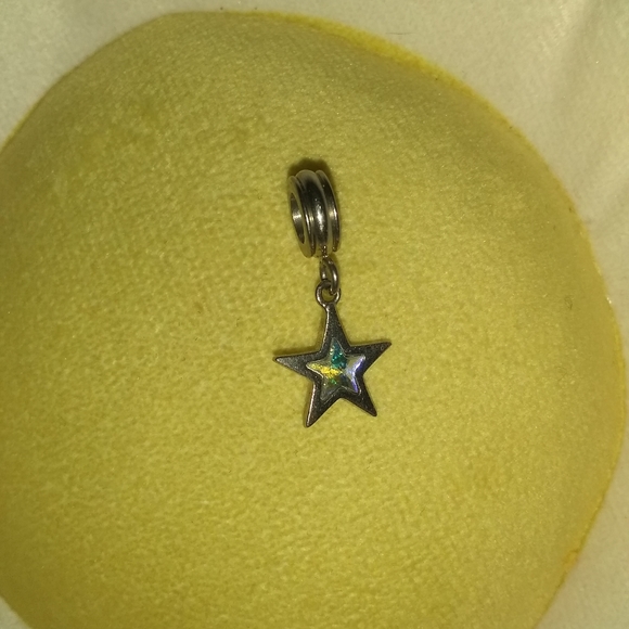 Hallmark connections charm - Picture 3 of 3